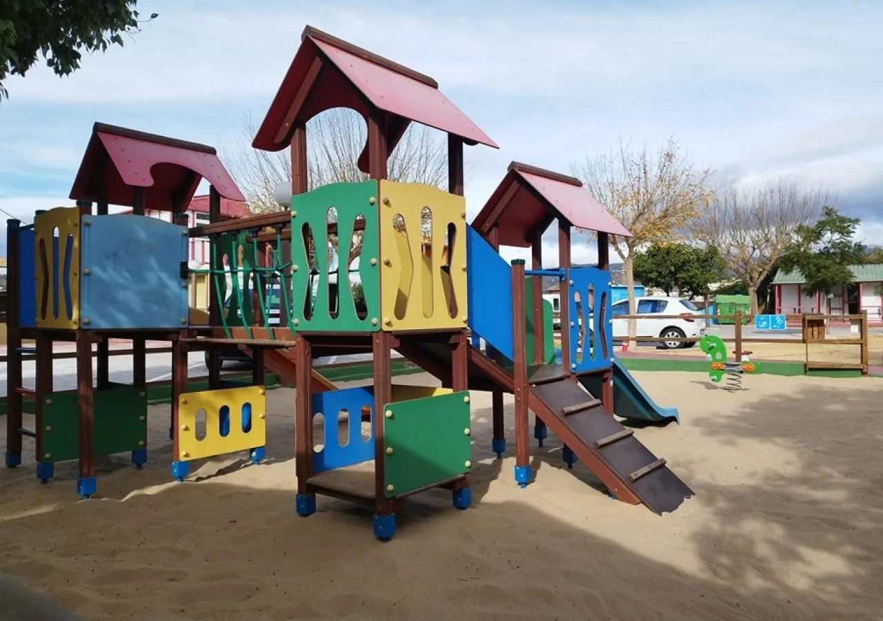 Parque infantil 2-5555
